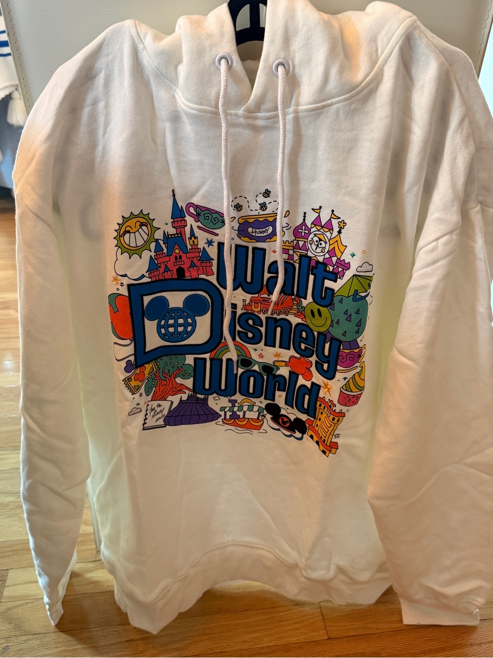 Walt Disney World Parks White Hoodie Play In The Parks Embroidered 2025 L NWOT